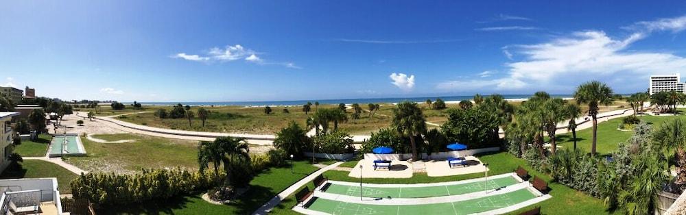 Beachside Resort Motel Сент-Піт-Біч Екстер'єр фото